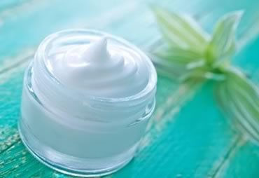 higiene facial para hombre en las palmas